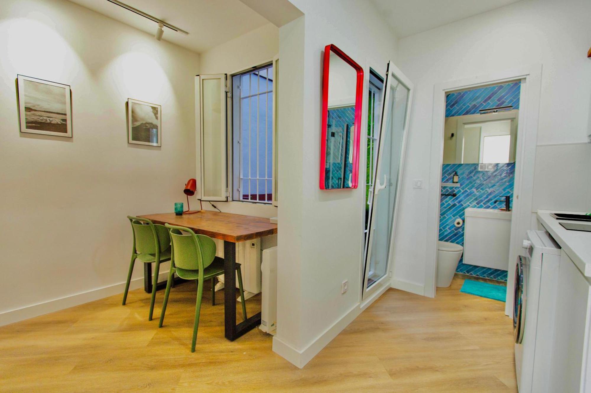 Rentadore Lavapies Studio Apartment Madrid Bagian luar foto